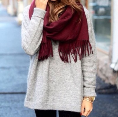 jq9ok3-l-610x610-sweater-grey-autumn+outfit-autumn-winter+sweater-cozy-tumblr-christmas-scarf-jewels-scarves-fall-red-red+scarf-white+sweater-bordeaux-long+sweater-knitted+sweater-gray+